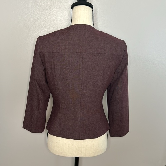Express Women’s Purple/Burgundy 3/4 Sleeve Poly Blend Blazer Jacket Sz 8 - Picture 3 of 5